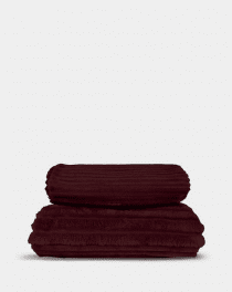 sagaform estella fleecepläd burgundy vinröd
