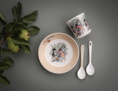 Barnen i Bullerbyn, Stor skål